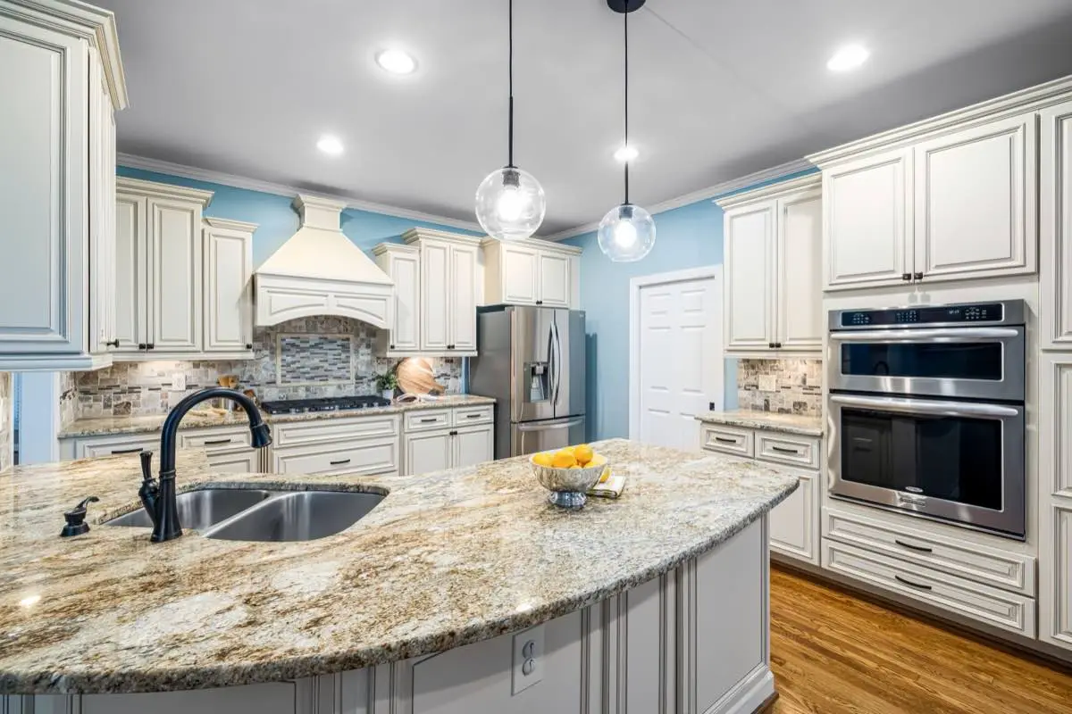Custom Kitchen Cabinets in Moreno Valley, CA